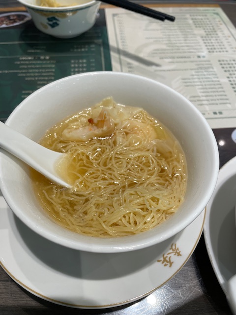 ワンタン麺